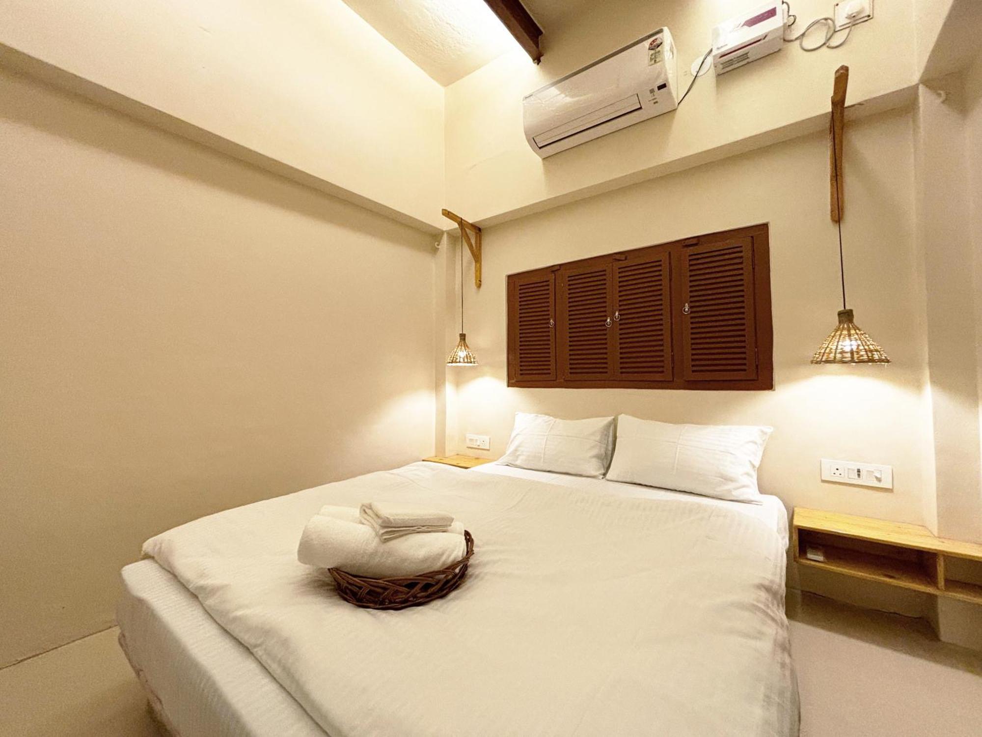 Homestay Vintage River *